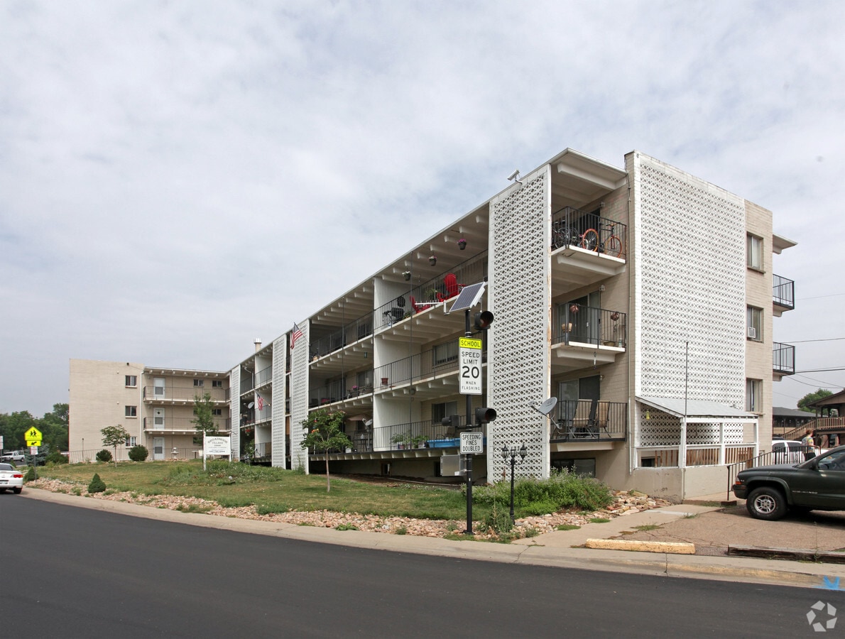 Photo - Broadmoor Village Apartments
