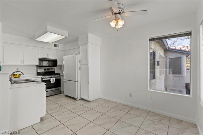 Photo - 3145 Casey Dr Unit 201