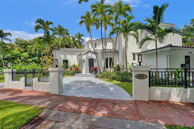 Photo - 6355 La Gorce Dr