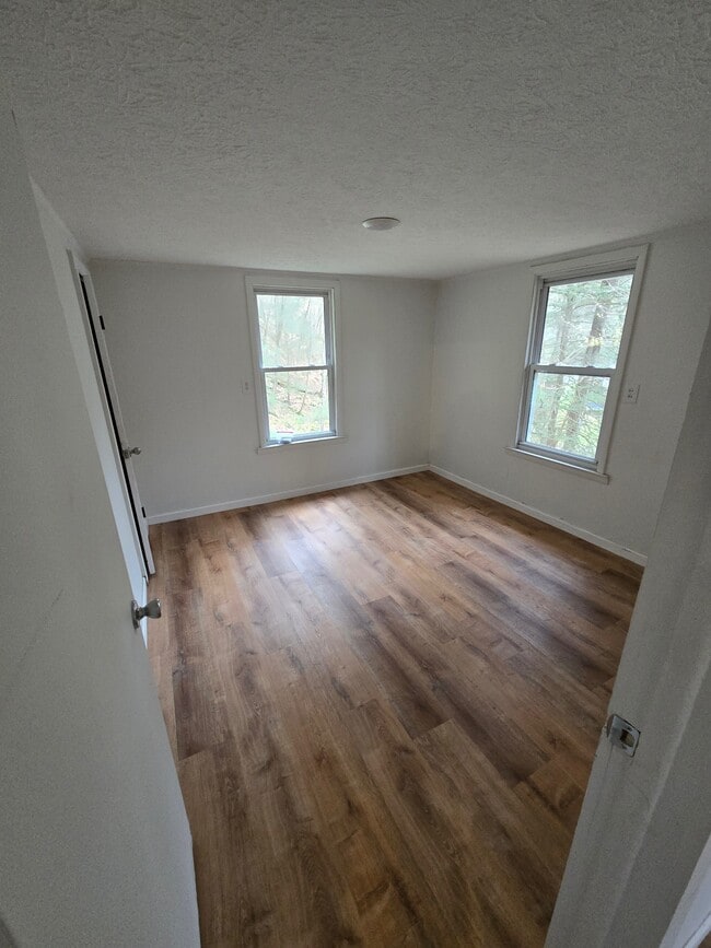 Photo - 92 Mooney Ln