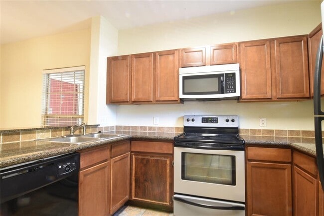 Photo - 6810 Deatonhill Dr Unidad 4102