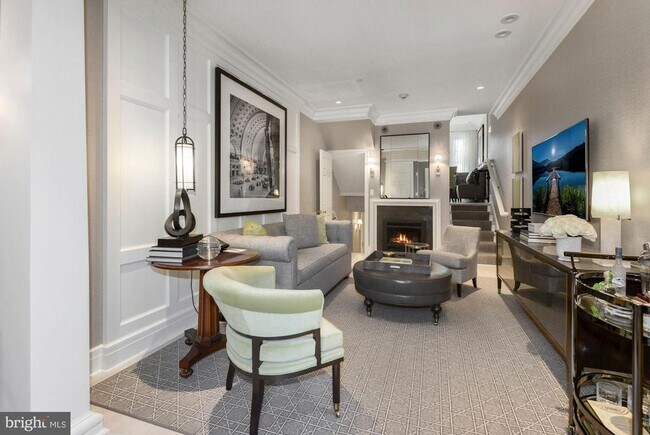 Photo - 1026 31st St NW