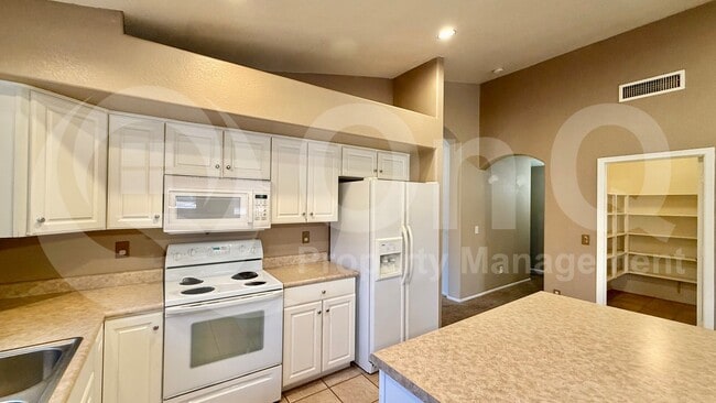 Photo - 42259 W Chisholm Dr