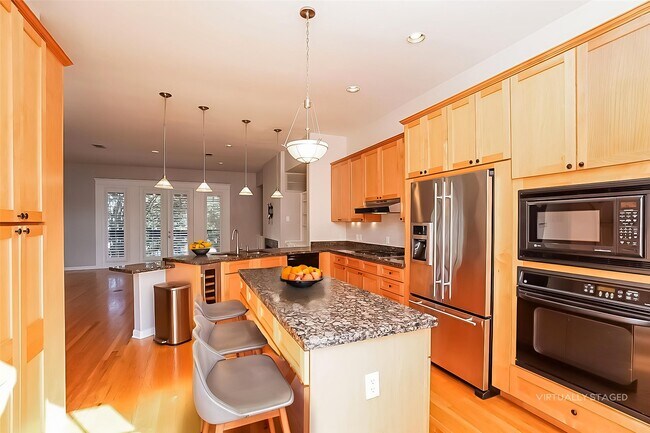 Photo - 3818 Hazard St