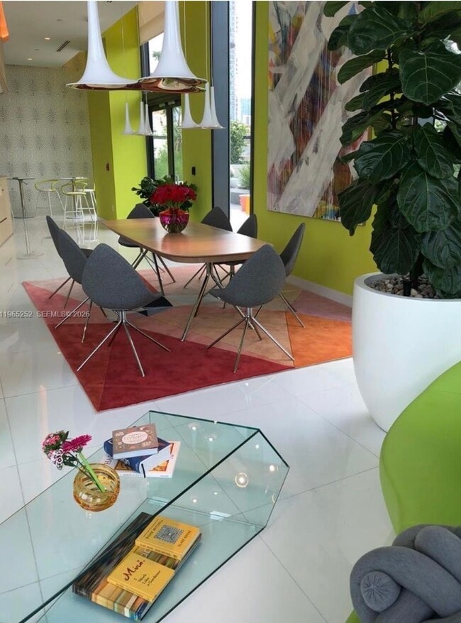 Photo - 501 NE 31st St Unidad 2702