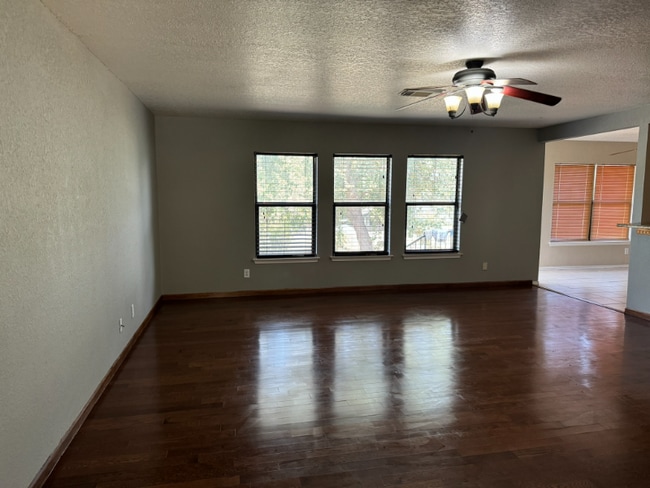 7622 Forest Vale