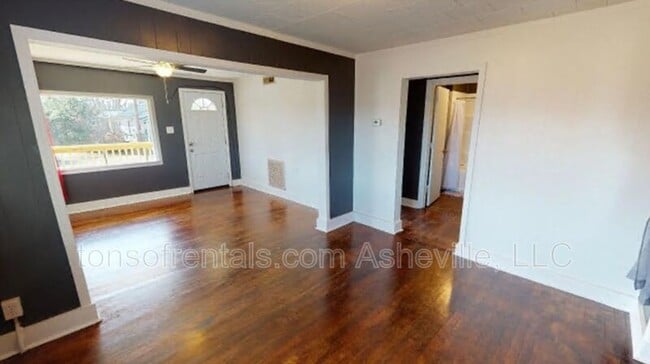 Photo - 391 Deaverview Rd