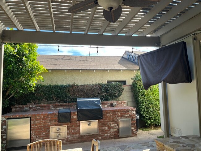 Photo - 520 N Myers St