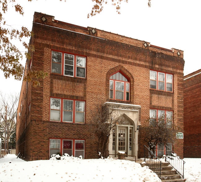 Photo - 935 Goodrich Ave