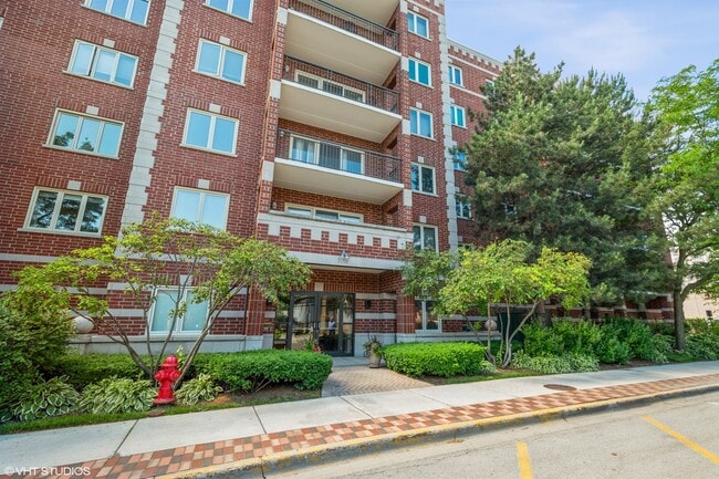 Photo - 5005 Warren St Condo Unit 308