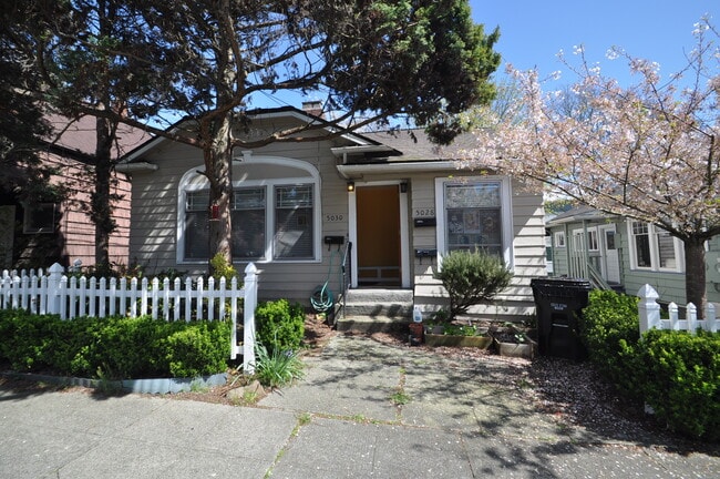 Building Photo - 5030 9th Ave NE