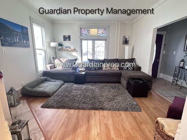 Photo - Linden Hills Upper Level Duplex, Sunroom, In Unit Laundry, Dishwasher