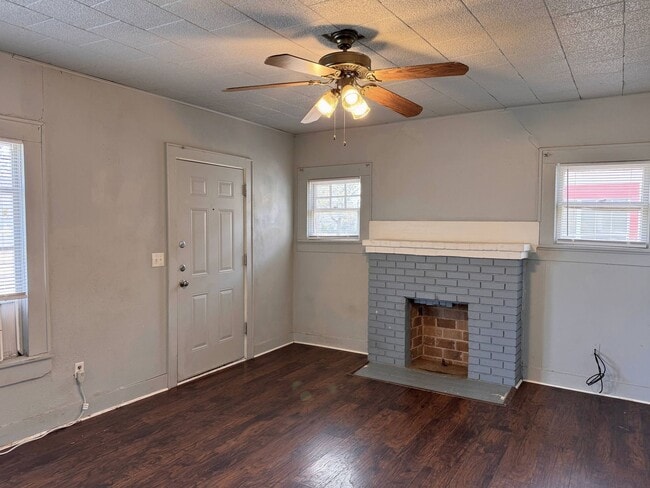 Photo - 1818 Collins Ave Unit 1/2