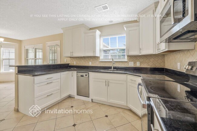 2937 Riverbend Dr