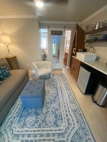 Photo - 2109 Pine Tree Dr