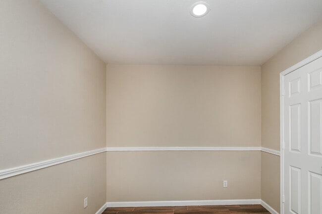 Building Photo - 10802 Creek Mist Dr