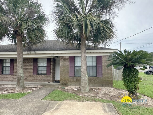 Building Photo - Lovely 2 Bedroom Unit in Navarre