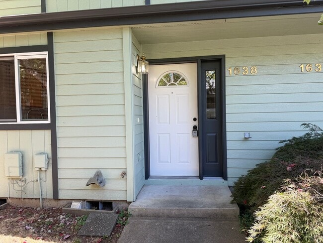 Photo - 2-bedroom townhouse in Eugene!