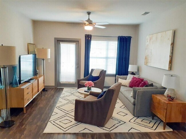 Photo - 2080 One White Oak Ln Unit 5407