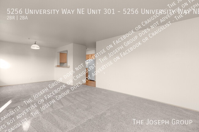 Photo - 5256 University Wy NE Unidad 5256 University Way NE  301 Seattle