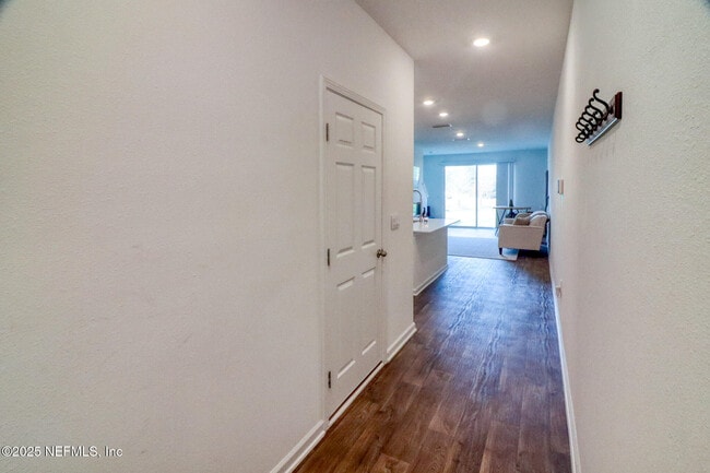 Photo - 9909 Garrin Dr