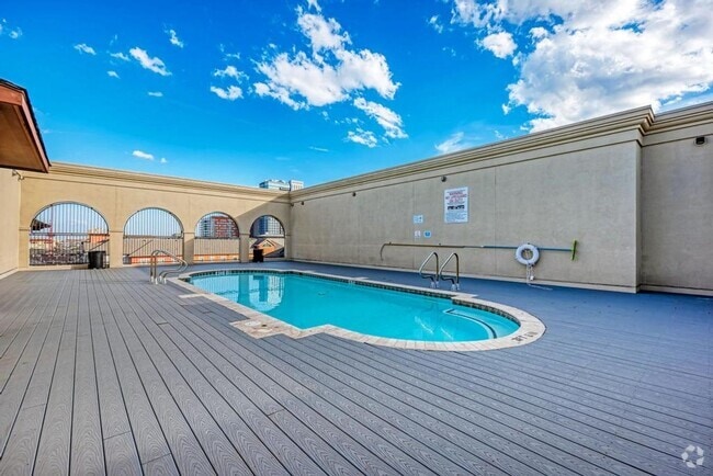 Building Photo - 2/2 Condo Near UT! Unit 508