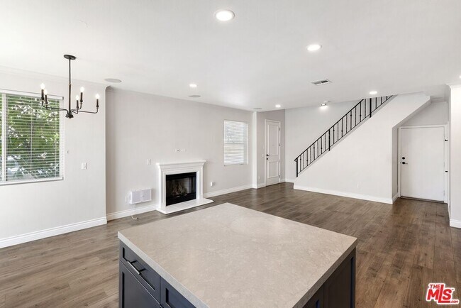 Photo - 7124 Farralone Ave