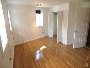 Building Photo - 204 3rd St Unit 1 Rental