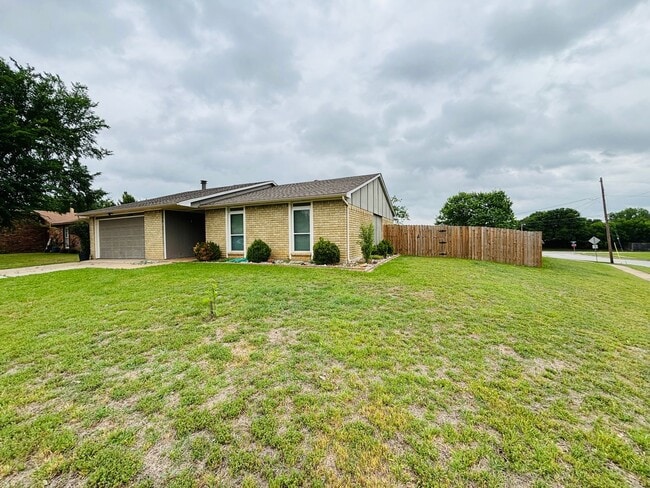 Photo - Charming home for lease in the heart of North Richland Hills!