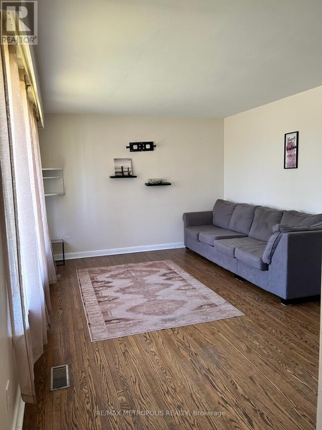 Photo - 1409 Tremblay St