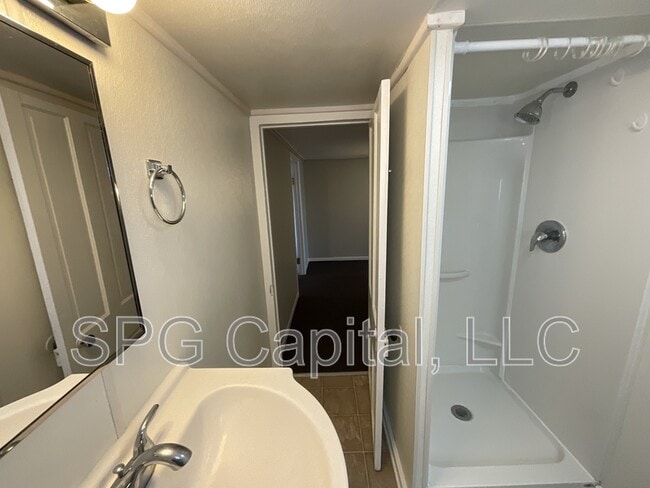 Photo - 401 E Neff Ave