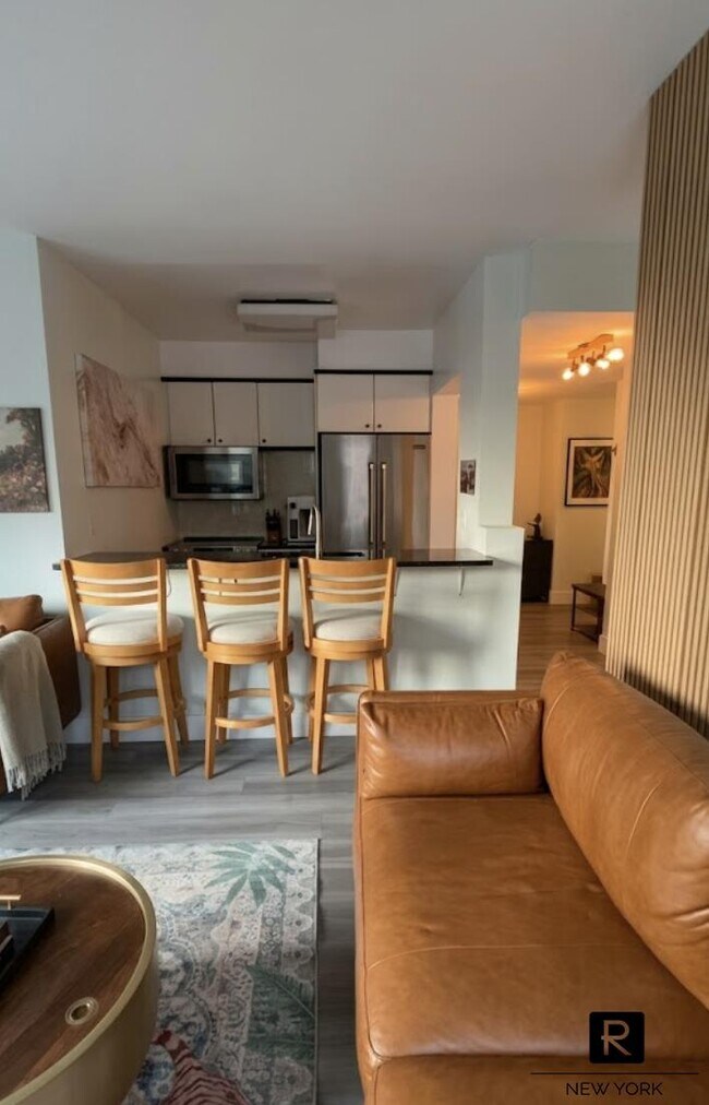 Photo - 150 W 56th St Unit 2810