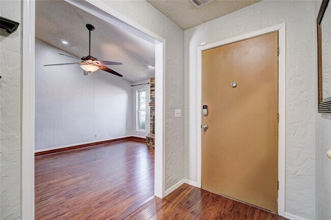 Photo - 13224 Marsh Ln