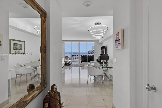 Photo - 848 Brickell Key Dr Unit 1903