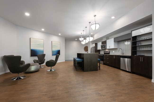 Photo - The Charles Apartments