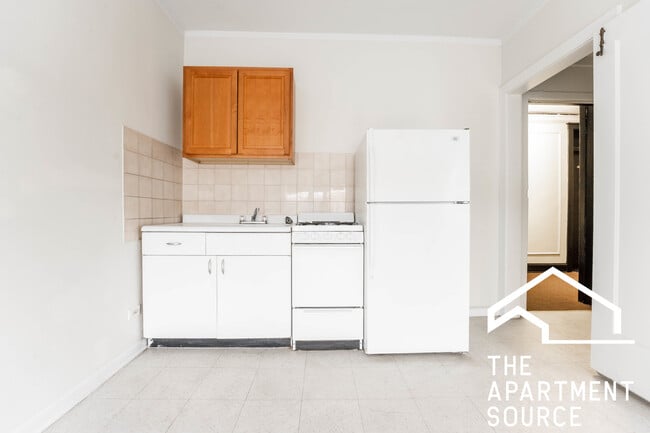 Photo - 2714 N Milwaukee Ave