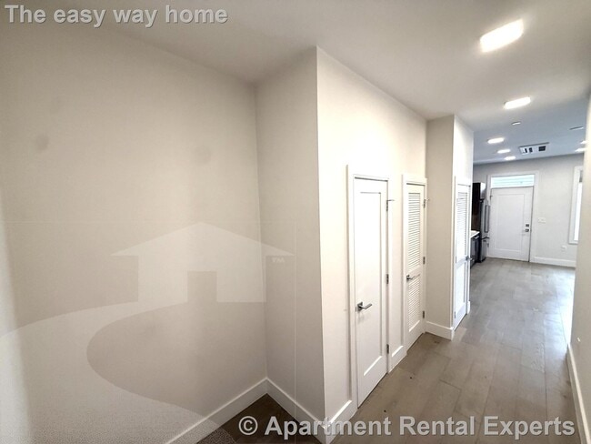 Photo - 24 Rush St Unidad #E