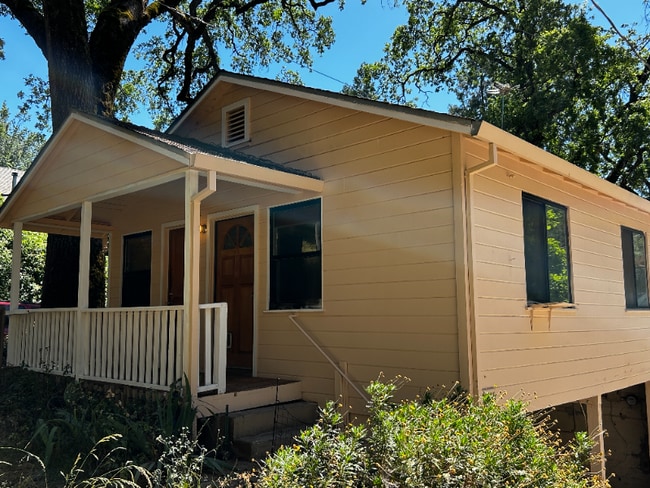 Building Photo - 2847 Coloma St Rental
