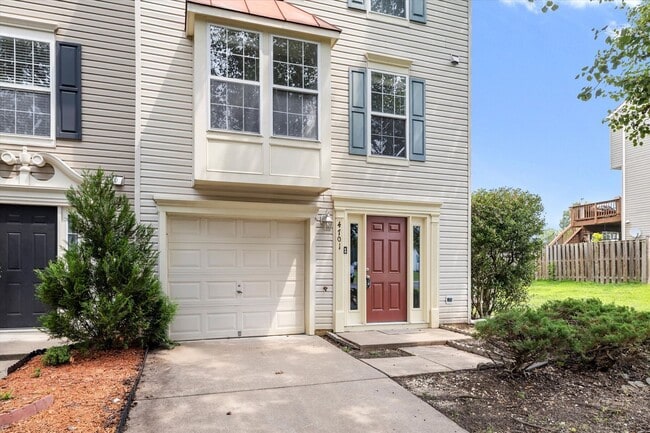 Photo - End-Unit Townhome in Spotsylvania!