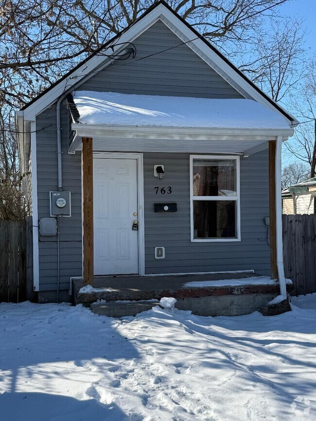 Building Photo - 763 Breathitt Ave Rental