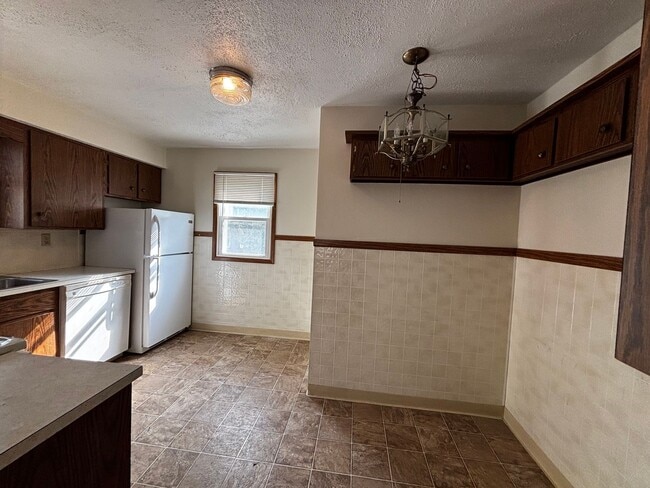 Photo - Charming Single Family Home for Rent - Excellent Grove City Location!