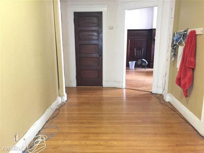 Photo - 180 Saint Paul St