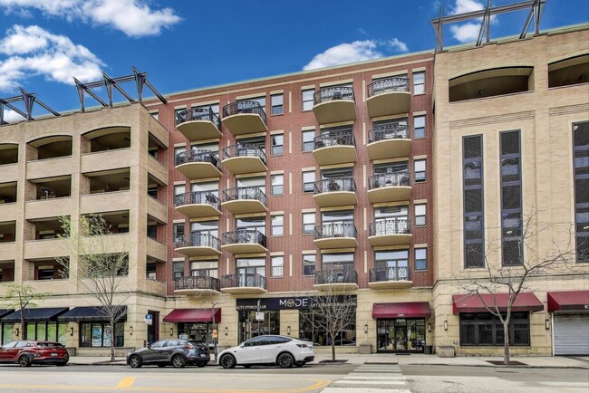 Photo - 1301 W Madison St Condo Unit 217