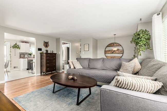 Photo - 11487 Larson Ln