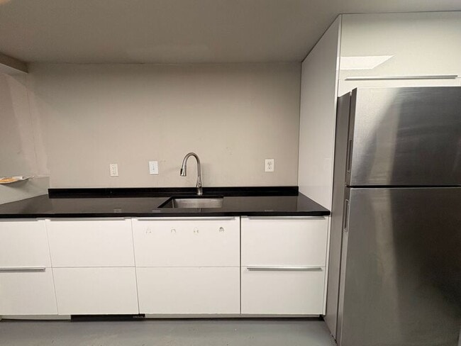 Photo - 808 N Calvert St Unit 2