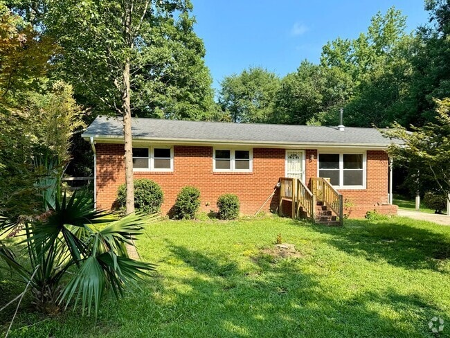 Building Photo - 1608 Riverview Rd Rental