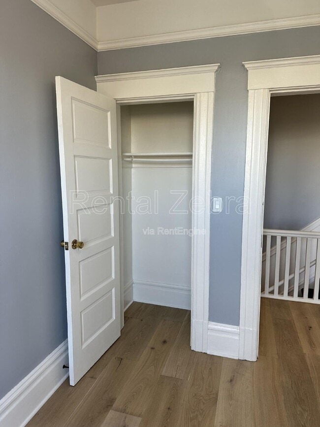 Photo - 1604 Jones St