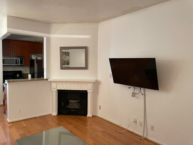 Photo - 620 S Gramercy Pl Unidad 130