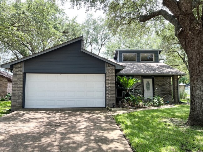 Photo - 3215 Keywood Ln