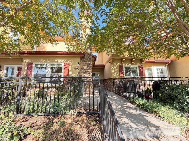 Building Photo - 1510 Orange Ave Unit 1303